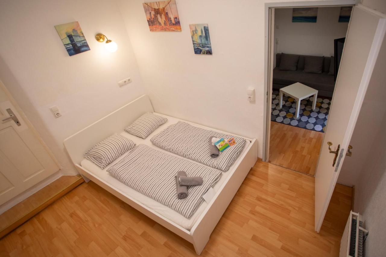 Nice Old Town Apartment ฮัลล์อินทีโรล ภายนอก รูปภาพ