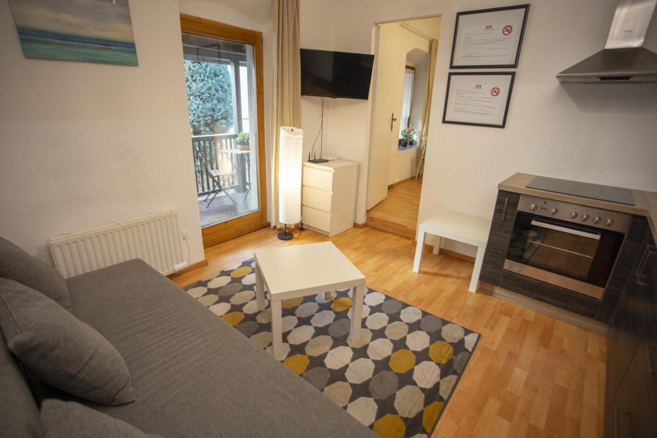 Nice Old Town Apartment ฮัลล์อินทีโรล ภายนอก รูปภาพ